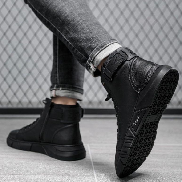 Moderne Echtlederstiefel - Italien