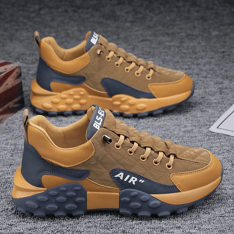 Bequeme und strapazierfähige Sneaker – Air Cross